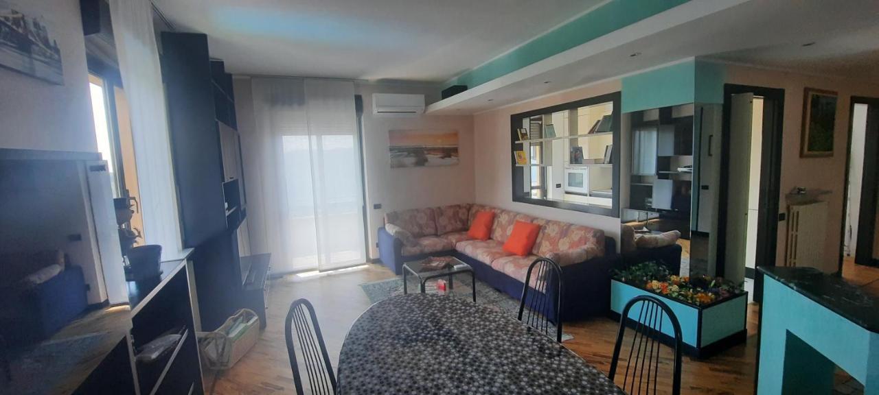Carenno La Terrazza Casa Vacanza מראה חיצוני תמונה
