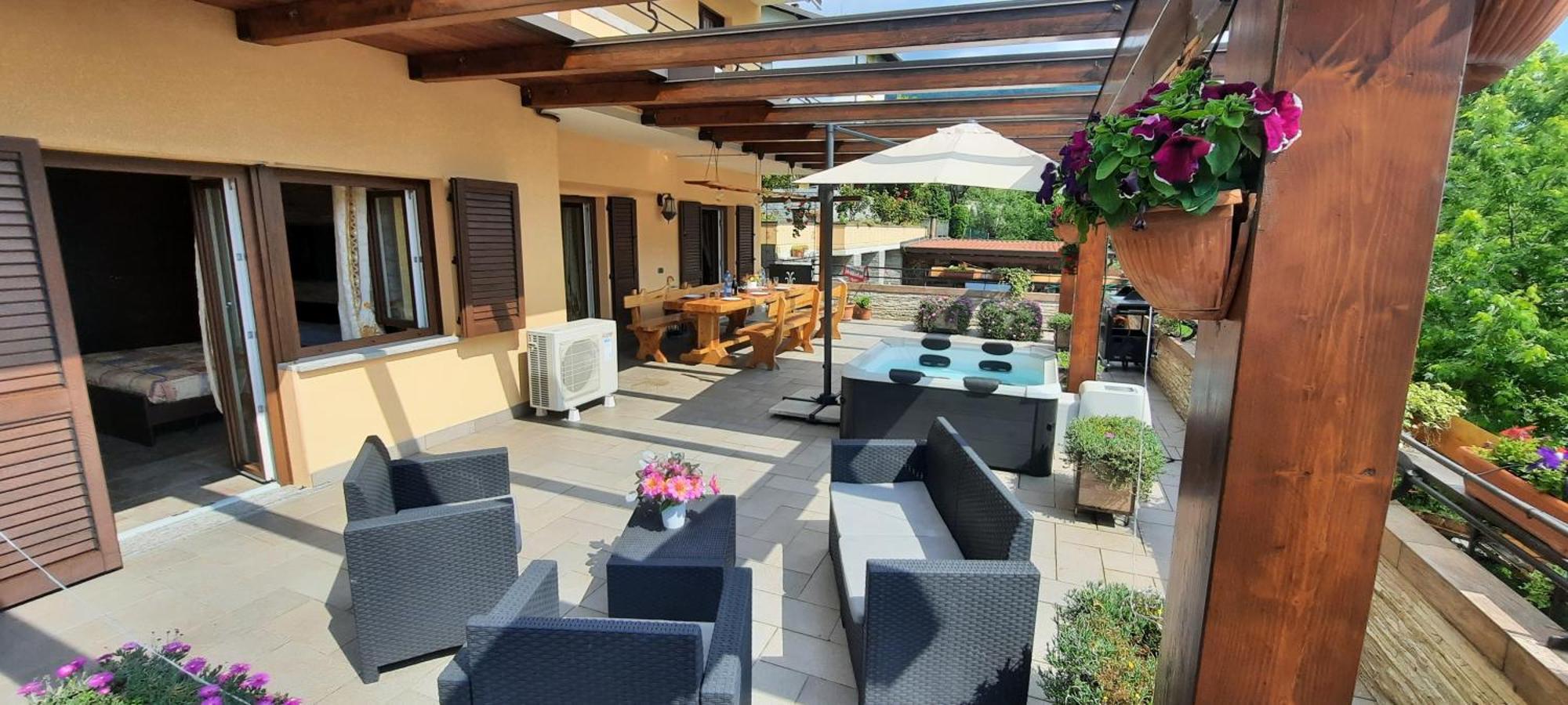 Carenno La Terrazza Casa Vacanza מראה חיצוני תמונה